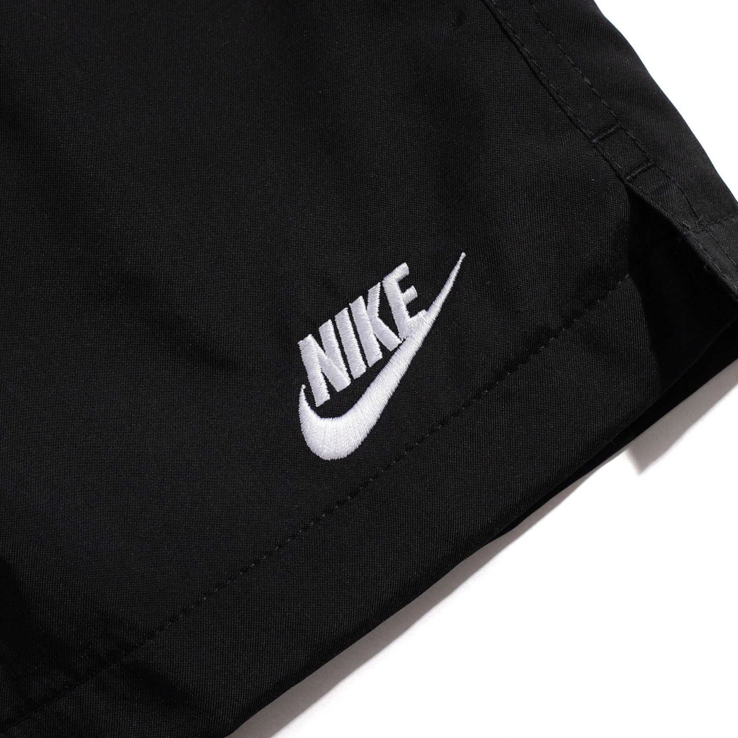 Nike Club Woven Flow Shorts - Image 3