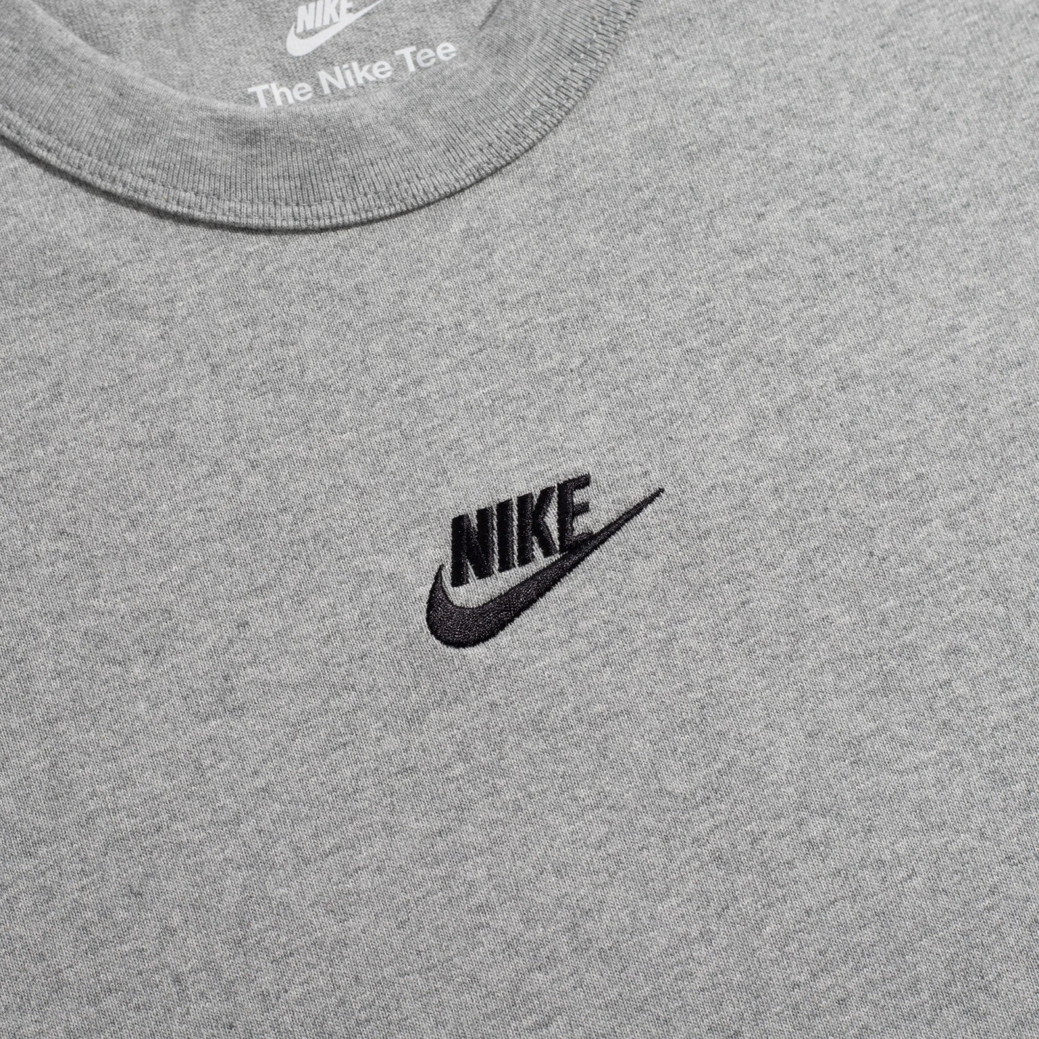 Nike Sportswear Premium Essentials T-Shirt - Image 8