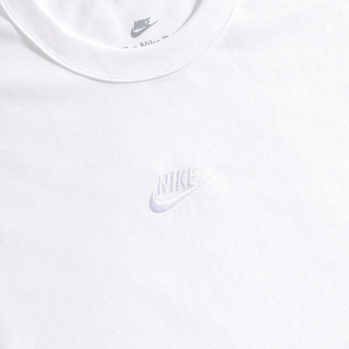 Nike Sportswear Premium Essentials T-Shirt - Image 6